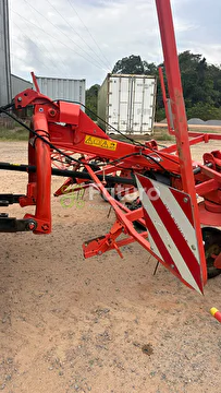 ESPALHADOR KUHN GF 6502 ANO 2022