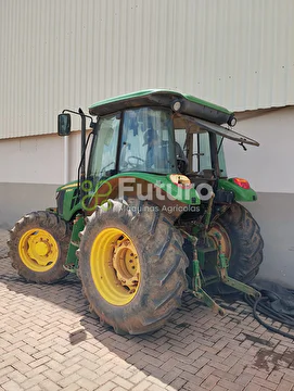 TRATOR JOHN DEERE 5080E ANO 2021
