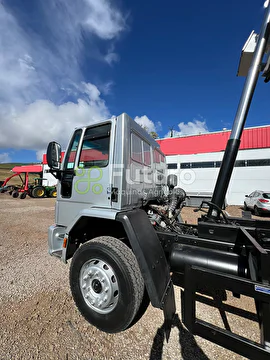 CAMINHÃO FORD CARGO 2428 ANO 2008