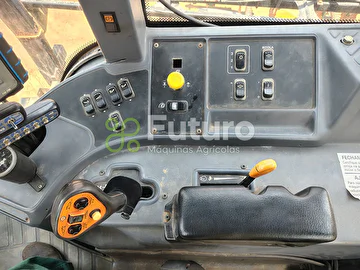 PULVERIZADOR NEW HOLLAND SP 3500 ANO 2014