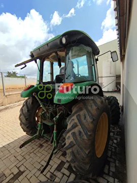 TRATOR JOHN DEERE 5080E ANO 2021