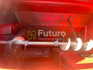 COLHEITADEIRA MASSEY FERGUSON 5650 ADVANCED ANO 2002