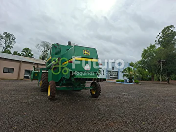 COLHEITADEIRA JOHN DEERE 1175 ANO 2000