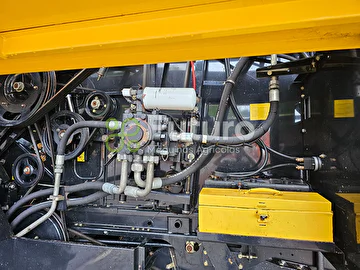 COLHEITADEIRA NEW HOLLAND 5070 ANO 2012