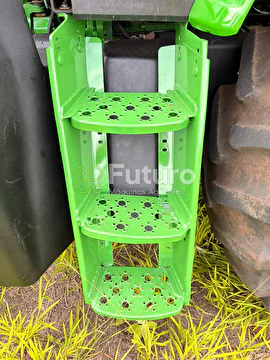 TRATOR JOHN DEERE 6165J ANO 2011