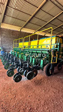 PLANTADEIRA TATU MARCHESAN PST DUO FLEX ANO 2013
