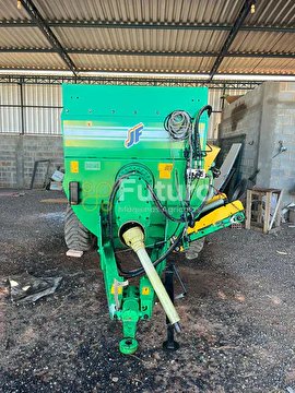 VAGÃO FORRAGEIRO JF 4000 ANO 2020