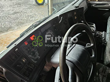 CAMINHÃO SCANIA 124G ANO 2005