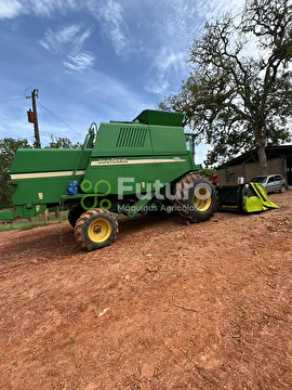 COLHEITADEIRA JOHN DEERE 1550 ANO 2004