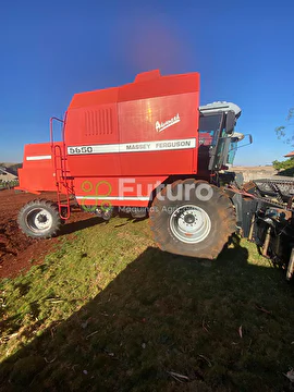 COLHEITADEIRA MASSEY FERGUSON 5650 ADVANCED ANO 2002