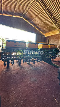 PLANTADEIRA TATU MARCHESAN PST DUO FLEX ANO 2013