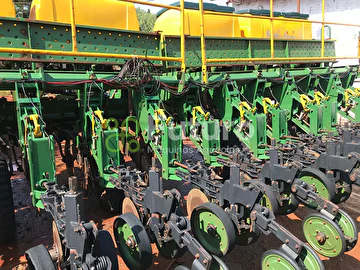 PLANTADEIRA TATU MARCHESAN PST DUO FLEX ANO 2013