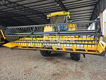 COLHEITADEIRA NEW HOLLAND 5070 ANO 2012