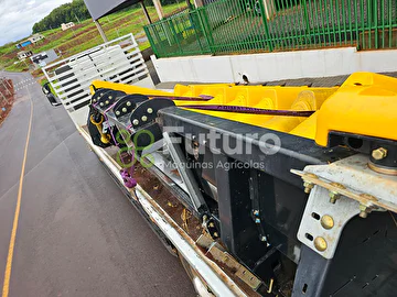 COLHEITADEIRA NEW HOLLAND 5070 ANO 2012