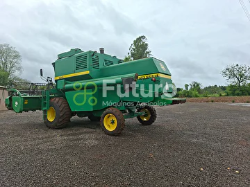 COLHEITADEIRA JOHN DEERE 1175 ANO 2000