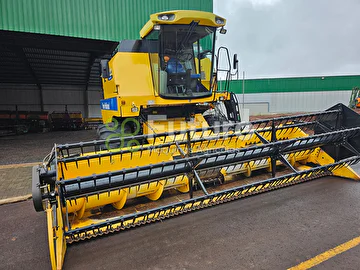 COLHEITADEIRA NEW HOLLAND 5070 ANO 2012