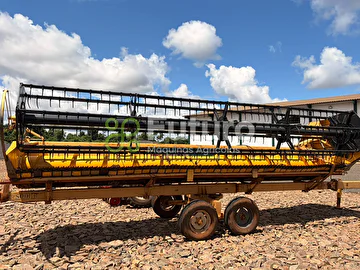 COLHEITADEIRA NEW HOLLAND TC 59 ANO 2002