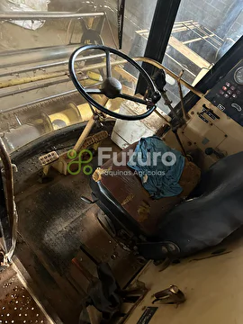 COLHEITADEIRA NEW HOLLAND 8040 ANO 1989