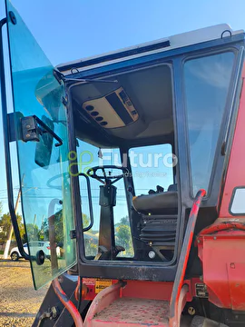 COLHEITADEIRA MASSEY FERGUSON 5650 ANO 2006