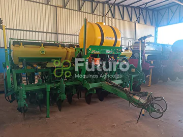PLANTADEIRA JOHN DEERE 1111 ANO 2013