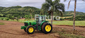 TRATOR JOHN DEERE 6145J ANO 2012