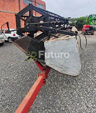 COLHEITADEIRA MASSEY FERGUSON 5650 ANO 2006