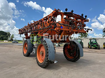 PULVERIZADOR JACTO UNIPORT 3030 ANO 2013