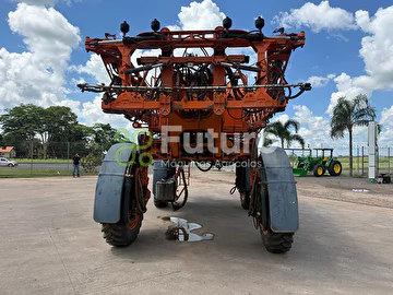 PULVERIZADOR JACTO UNIPORT 3030 ANO 2013