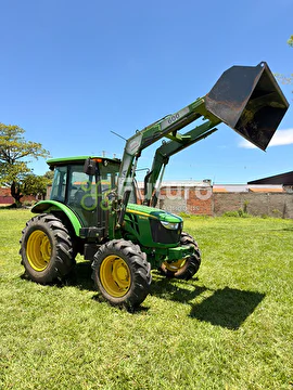 CONJUNTO TRATOR JOHN DEERE 5080E ANO 2022