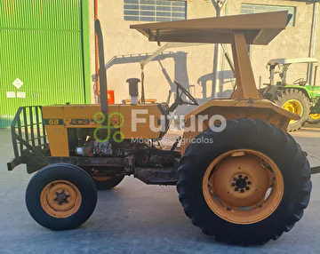 TRATOR VALMET 68 ANO 1982