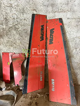 TRATOR VALTRA BM 110 ANO 2002
