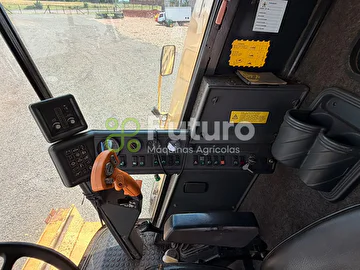 COLHEITADEIRA NEW HOLLAND TC 59 ANO 2002