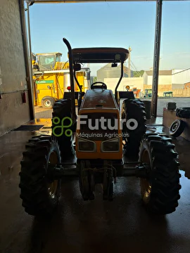 TRATOR VALTRA A750 ANO 2010