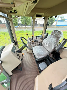 TRATOR JOHN DEERE 6165J ANO 2011