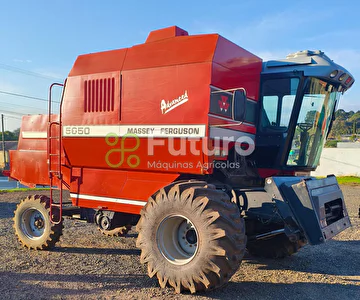 COLHEITADEIRA MASSEY FERGUSON 5650 ANO 2006