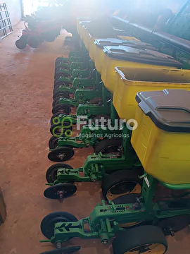 PLANTADEIRA JOHN DEERE 1111 ANO 2013