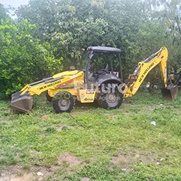 RETROESCAVADEIRA NEW HOLLAND B95B ANO 2020