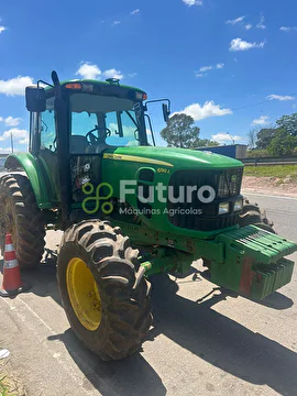 TRATOR JOHN DEERE 6130J ANO 2016