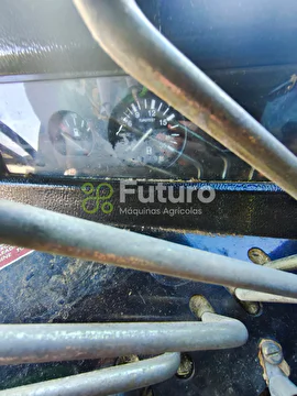 COLHEITADEIRA MASSEY FERGUSON 5650 ANO 2006