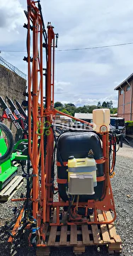 PULVERIZADOR JACTO 600 LITROS ANO 2014