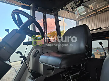 TRATOR VALTRA BM 125 ANO 2010