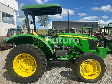 TRATOR JOHN DEERE 5060E ANO 2021