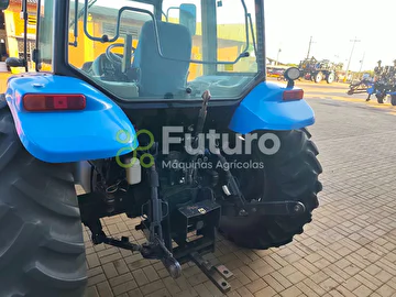TRATOR NEW HOLLAND TL 95E ANO 2015