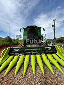 COLHEITADEIRA JOHN DEERE 1550 ANO 2004