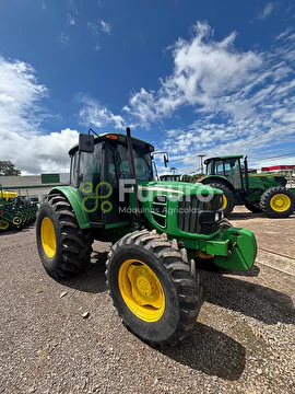 TRATOR JOHN DEERE 6100J ANO 2014