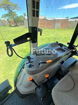 CONJUNTO TRATOR JOHN DEERE 5080E ANO 2022