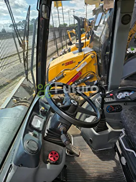 RETROESCAVADEIRA NEW HOLLAND B95B ANO 2020