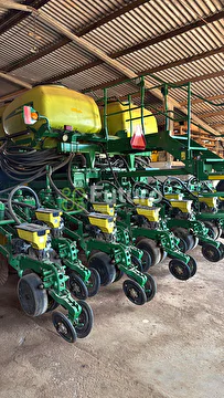 CONJUNTO TRATOR JOHN DEERE 9520R ANO 2020 + PLANTADEIRA JOHN DEERE DB ANO 2020