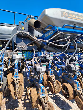 PLANTADEIRA NEW HOLLAND PL 6011 ANO 2017