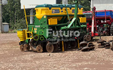 PLANTADEIRA TATU MARCHESAN PST PLUS FLEX ANO 2016